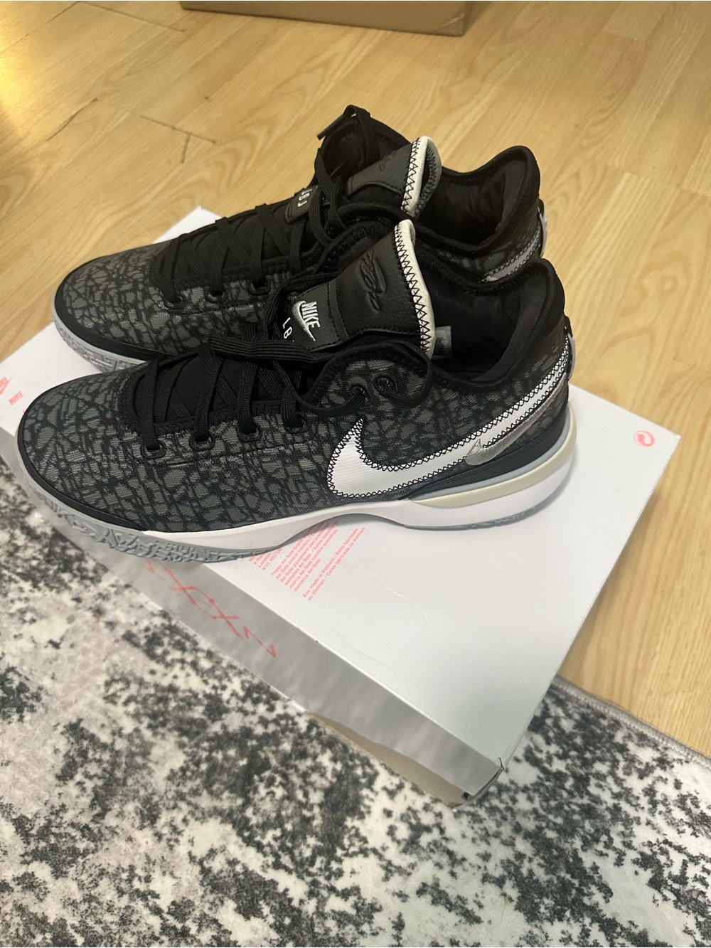 (BRAND NEW NIKE ZOOM LEBRONS)Nxxt Gen Black-Wolf Grey-White Sz 11.5 [DR8784-005]